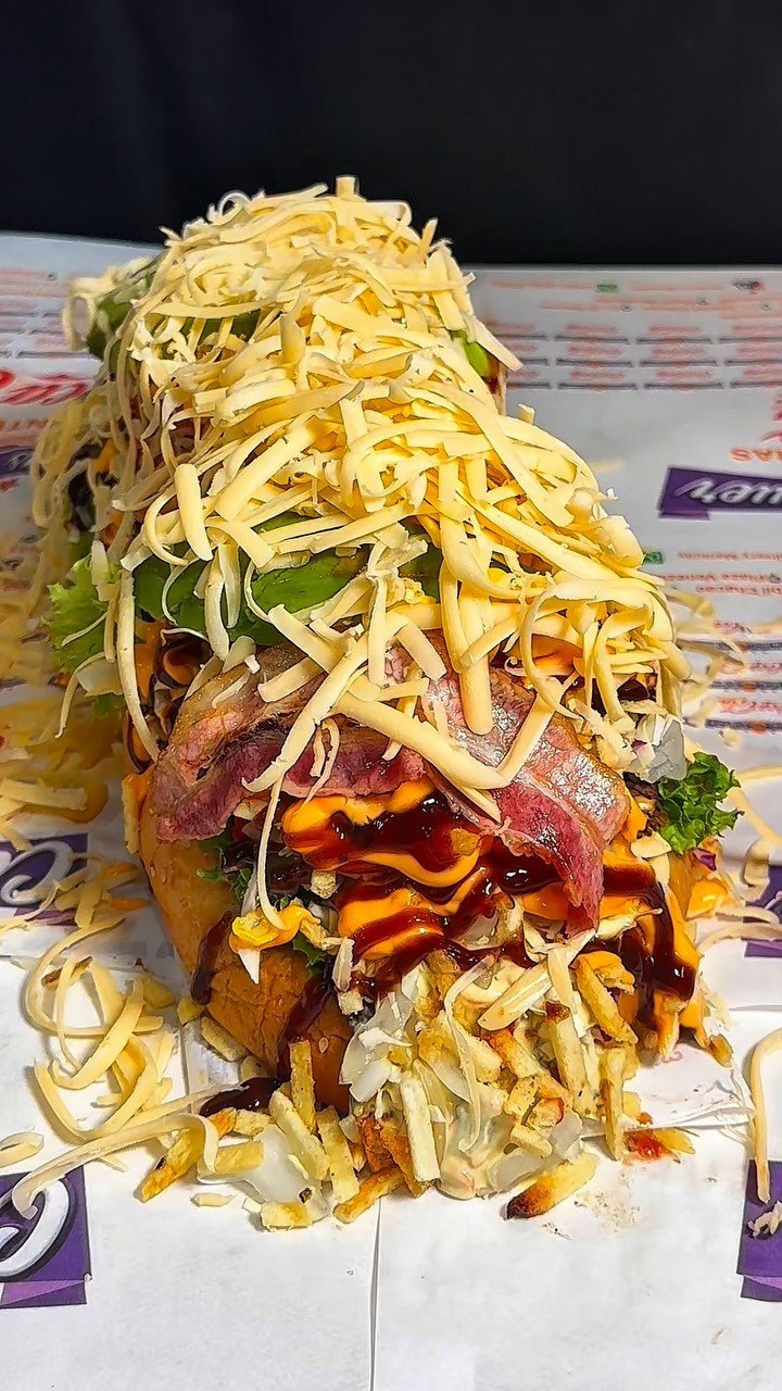 Caracas Burger (Sambil Chacao): Foto: @caracasburgerbuenprovecho