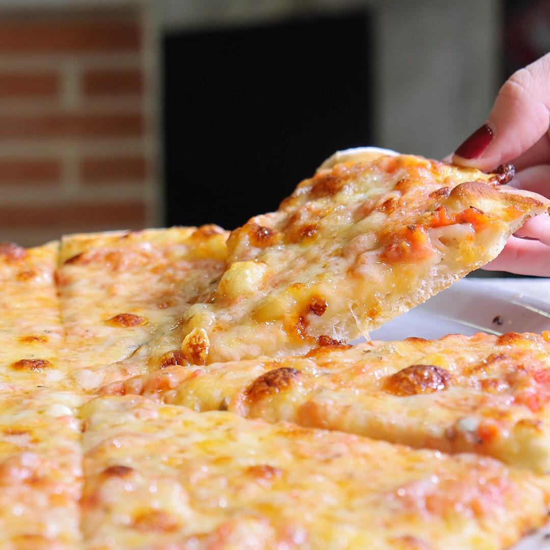 Lucky luciano's pizza