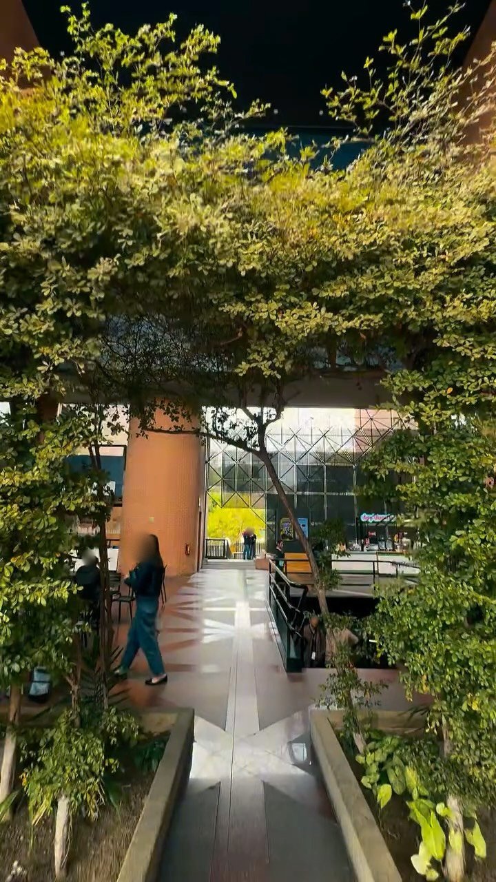Food Hall Caracas Campus: Foto: @caracascampus