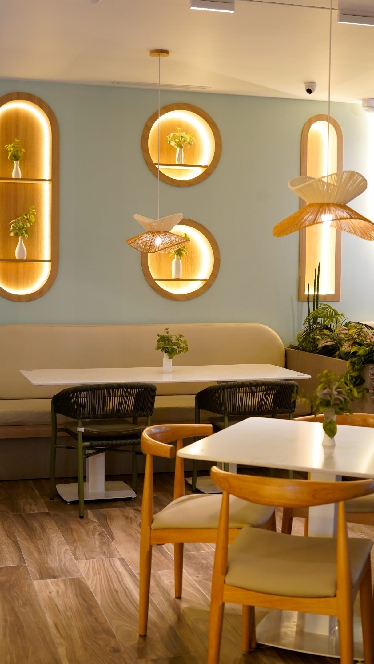 Honesto Café & Restaurant