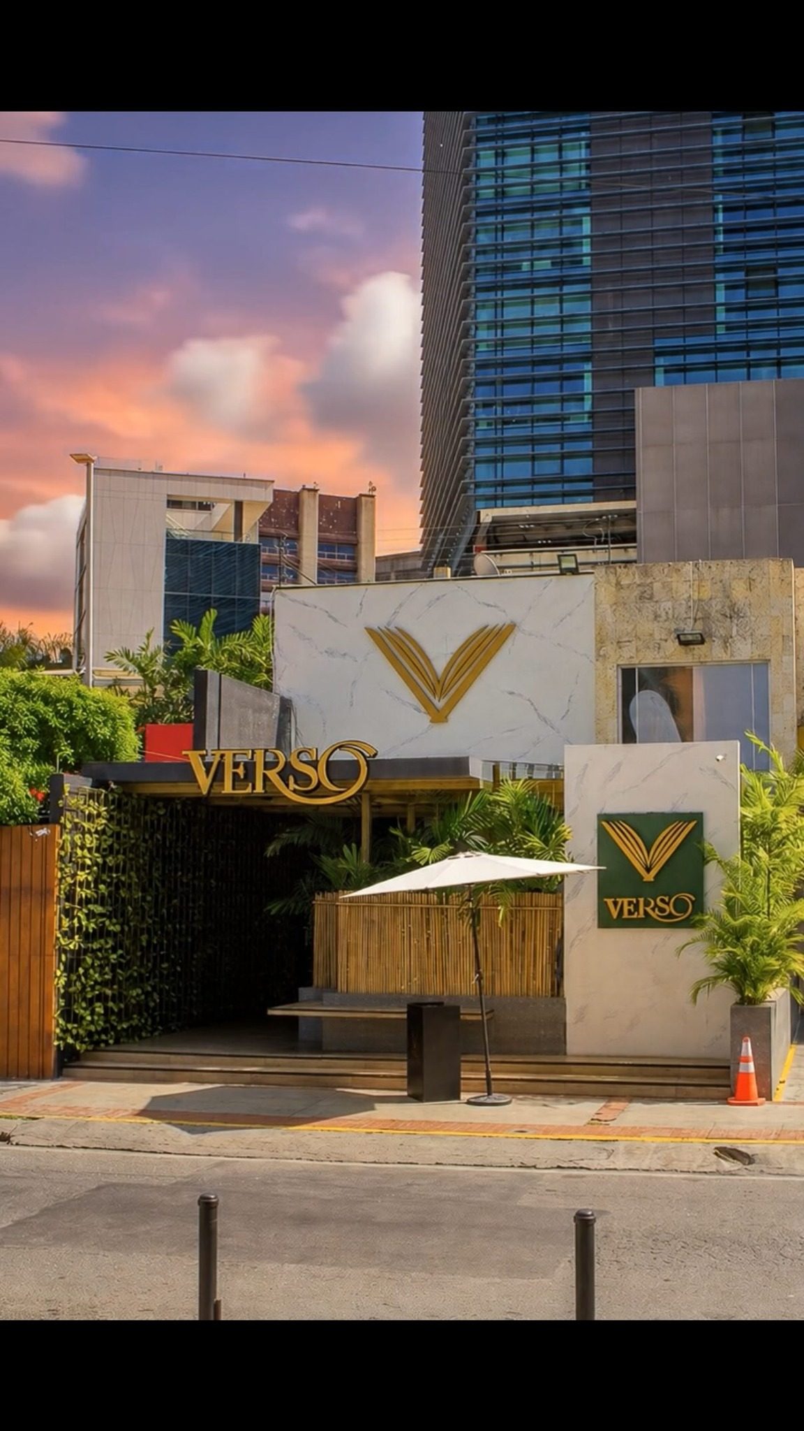 Verso Restaurante & Bar