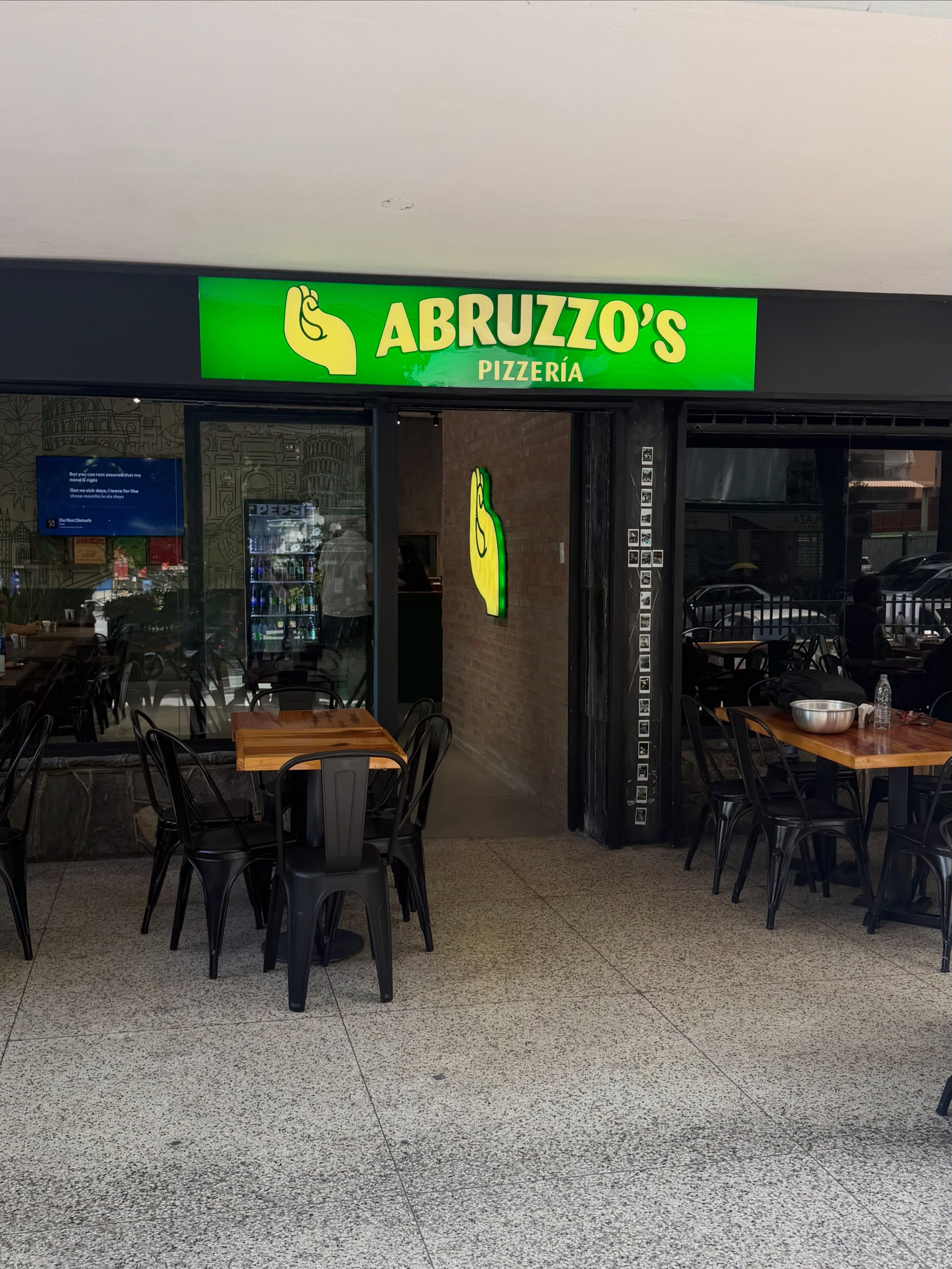 Abruzzo's Pizzería